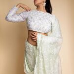 Ketika Sharma Instagram - She moves to her own music. Wearing @apekshathelabel Jewellery @houseofqc Styled by @rashmitathapa Styling team @aishwarya128 Shot by @pranav.foto #saree #throwback #trailer #launch #tb #green #cant #get #enough #styled #portraits #promotions #look #gratidão #loveandlight