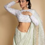 Ketika Sharma Instagram - She moves to her own music. Wearing @apekshathelabel Jewellery @houseofqc Styled by @rashmitathapa Styling team @aishwarya128 Shot by @pranav.foto #saree #throwback #trailer #launch #tb #green #cant #get #enough #styled #portraits #promotions #look #gratidão #loveandlight