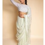 Ketika Sharma Instagram - She moves to her own music. Wearing @apekshathelabel Jewellery @houseofqc Styled by @rashmitathapa Styling team @aishwarya128 Shot by @pranav.foto #saree #throwback #trailer #launch #tb #green #cant #get #enough #styled #promotions #look #gratidão #loveandlight
