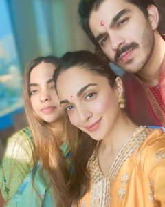 Kiara Advani Instagram - Happpppy Diwaliiii🪔💛