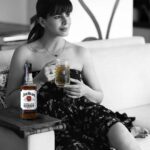 Kirti Kulhari Instagram - Loving this #collaboration with Jim Beam World’s No. 1 Bourbon!!! #WorldsNo1Bourbon #JimBeamBourbon #JimBeamHighball #JimBeamBackyardJams #AlwaysWelcome - Drink Responsibly - The content is for people above 25 years of age only Hmu @nidhiagarwalmua