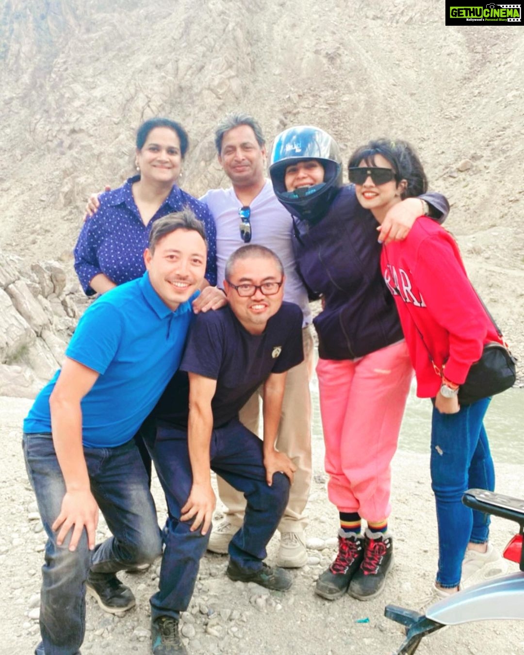 Kirti Kulhari Instagram - #kitthechaliye ???