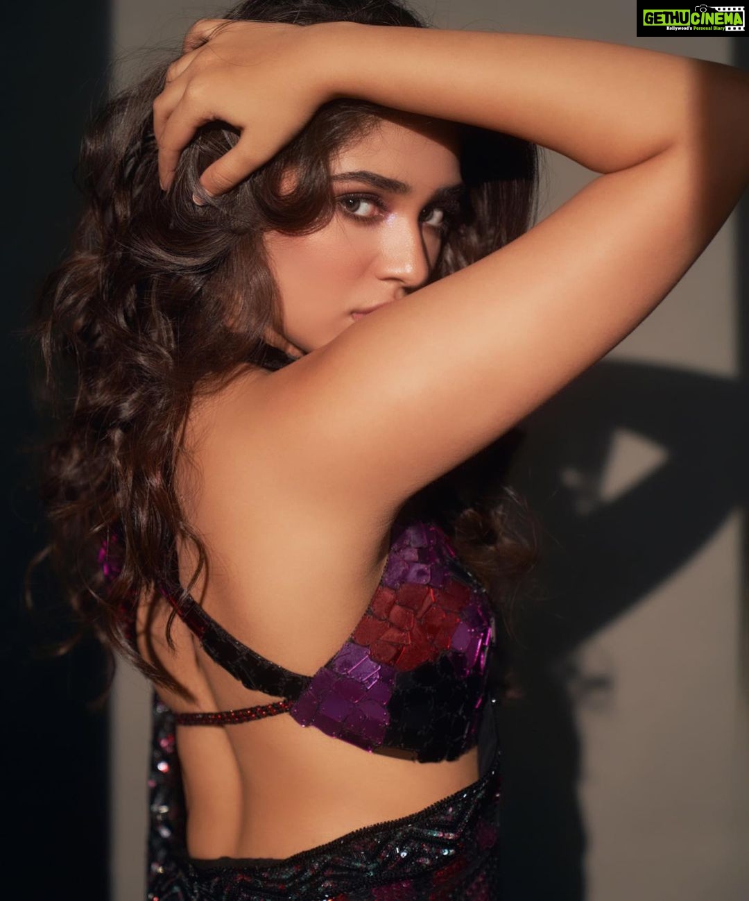 Krithi Shetty Instagram - Too glam to give a damn ✨ • • Outfit - @manishmalhotra05 @manishmalhotraworld Earrings - @lovelate20s Styled by - @ashwin_ash1 & @hassankhan_3 Shot by - @eshaangirri Makeup- @sadhnasingh1 Hair - @venkymakeupstudio