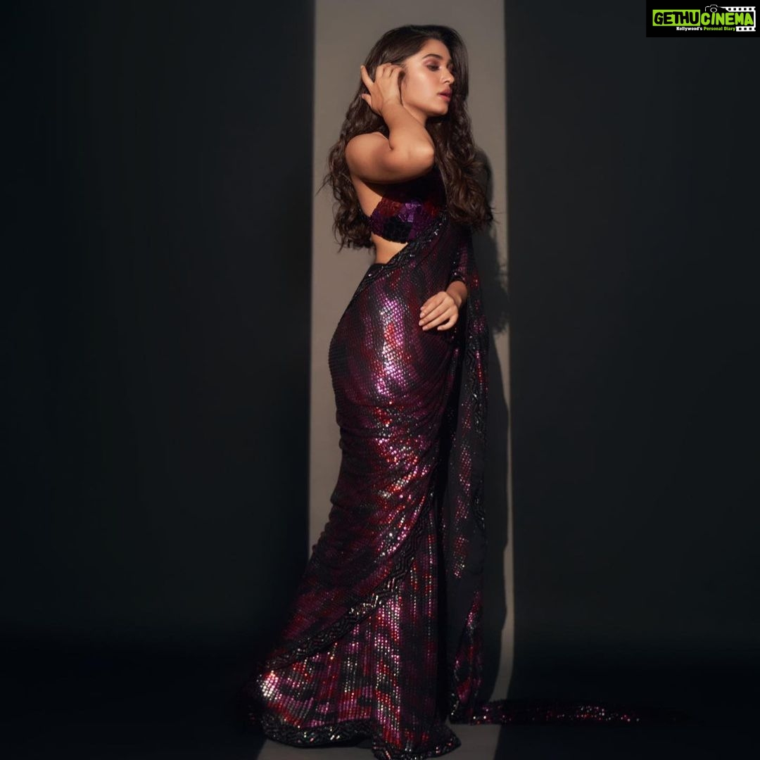 Krithi Shetty Instagram - Too glam to give a damn ✨ • • Outfit - @manishmalhotra05 @manishmalhotraworld Earrings - @lovelate20s Styled by - @ashwin_ash1 & @hassankhan_3 Shot by - @eshaangirri Makeup- @sadhnasingh1 Hair - @venkymakeupstudio