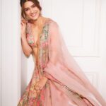 Kriti Sanon Instagram – 🌸🌸

P E A C H

@anushreereddydesign