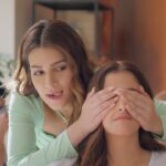 Kriti Sanon Instagram - A #MagicalPhone that promises to #DelightEveryMoment​. #vivoV25Pro The bond that I share with @nupursanon is nothing less than magic. To capture those sweet moments that I spend with her and make the most of every minute spent by her side, I need a phone that is truly #Magical.​ I found it all in the new vivo V25 Pro that comes with a Color Changing Fluorite AG Glass Design.​ @vivo_india #MagicalPhone #DelightEveryMoment #vivoV25Pro #V25Series #MagicalNights