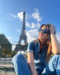 Kriti Sanon Instagram - Bonjour
 #FranceDiaries 🦋