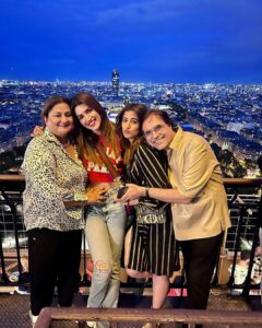 Kriti Sanon Instagram - Bonjour
 #FranceDiaries 🦋