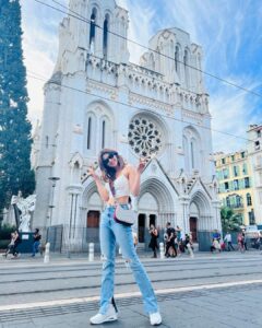 Kriti Sanon Instagram - Bonjour
 #FranceDiaries 🦋