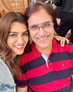 Kriti Sanon Instagram - Bonjour
 #FranceDiaries 🦋