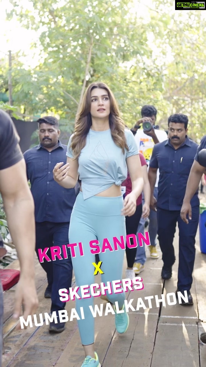 Kriti Sanon Instagram - Reminiscing a pumped up Sunday morning at the 3rd  edition of Skechers Mumbai Walkathon 2022 that took place on the 9th of  October! ðŸƒðŸ»â€â™€ï¸ I felt so lively
