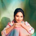 Madhuri Dixit Instagram - May your life be as colourful as this picture! #saturday #saturdayvibes #majamaonprime #majamapromotions #colorful #shootdiaries #photooftheday #photoshoot