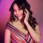 Madhuri Dixit Instagram - Stripe a pose🤳🏻 #tuesday #tuesdaymotivation #tuesdayvibes #shootdiaries #photoshoot #colorful #pose