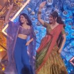 Madhuri Dixit Instagram – Maja Ma with @rashmika_mandanna 👯‍♀️

#majama #MajaMaOnPrime #jhalakdikhlajaa #BoomPadi #boompadiwithmadhuri #oct6