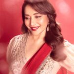 Madhuri Dixit Instagram - Channelling my inner retro vibe with this look! ❤️ #Monday #MondayMood #Shoot #ShootDiaries #Retro #RetroBollywood #Saree #JhalakDikhlaJaa
