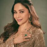 Madhuri Dixit Instagram – Ankhon ki gustakhiyan, maaf ho 🎶

#jhalakdikhlajaa10 #photoshoot #tuesday #tuesdayvibes #photooftheday #shootdiaries #ootd