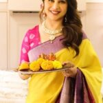 Madhuri Dixit Instagram - With this festival of lights, may you find true joy, prosperity, and love. Wishing you and your loved ones a very Happy Diwali ✨🪔 #diwali #happydiwali #diwali2022 #festivevibes #festivaloflights #monday #mondayvibes