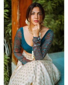 Madonna Sebastian Instagram - Season of pride 

@raimes_designerboutique 
@rahul_raj_._r 
@samson_lei 
@planetjewel 
#keralamypride
#kerala #onam #ethnicwear 
 #indianfashion