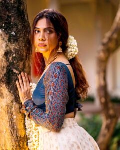 Madonna Sebastian Instagram - Season of pride 

@raimes_designerboutique 
@rahul_raj_._r 
@samson_lei 
@planetjewel 
#keralamypride
#kerala #onam #ethnicwear 
 #indianfashion