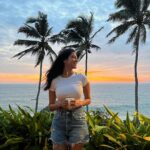 Malavika Mohanan Instagram - Was down with 103 degrees fever since the last 3 days. Was totally down and beaten physically & mentally… but a sunset as stunning as this & such lovely fresh air cheers me up like nothing else☀️🧡