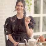 Malavika Mohanan Instagram - Who doesn’t love ‘classy’? Moving gracefully with style and confidence. I always associate London with class and fine taste. When I want to feel my best, I reach out and spritz myself with High Tea in London from EKAM. Their perfume sprays are long-lasting, spill-proof, and never fail to make you #FeelGoodWithEKAM! 💕 #EKAMonline #PerfumeSprays