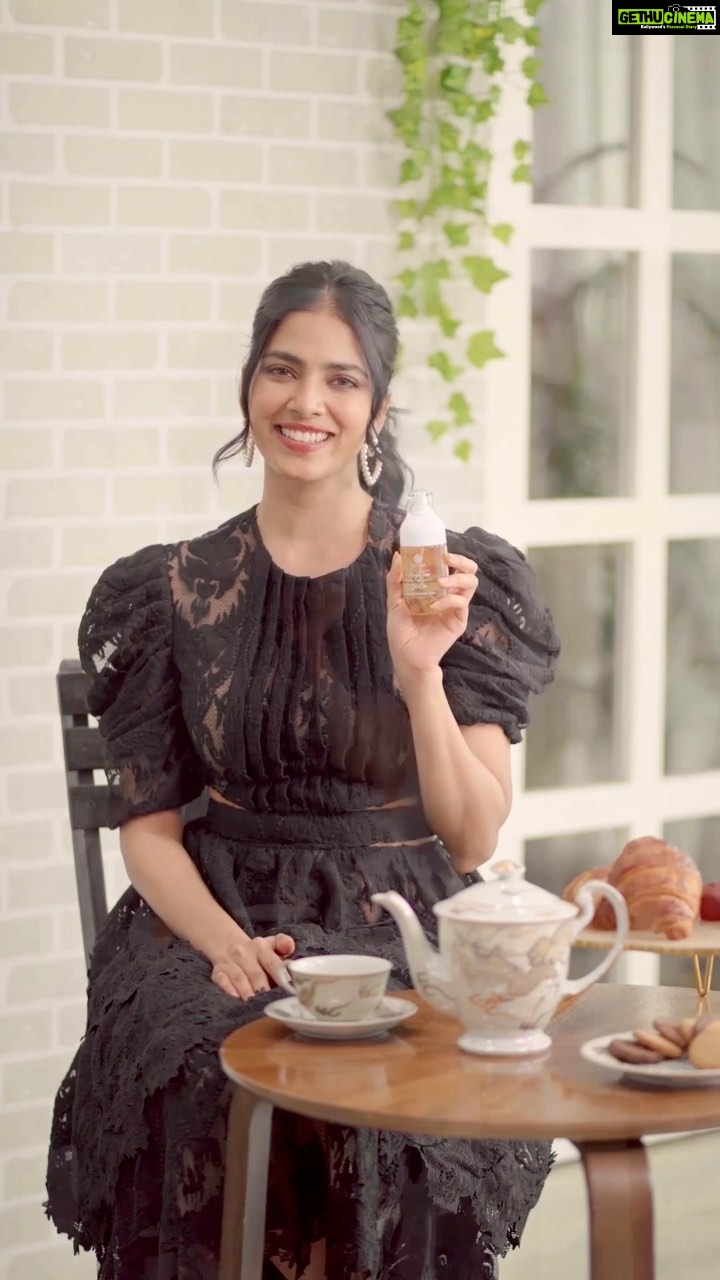 Malavika Mohanan Instagram - Who doesn’t love ‘classy’? Moving gracefully with style and confidence. I always associate London with class and fine taste. When I want to feel my best, I reach out and spritz myself with High Tea in London from EKAM. Their perfume sprays are long-lasting, spill-proof, and never fail to make you #FeelGoodWithEKAM! 💕 #EKAMonline #PerfumeSprays