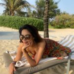 Mallika Sherawat Instagram - Be cool, chill out & let go of your stress 🌹🌷 . . . . . . . . . . #happiness #positivemindset #decisions #joyinthejourney #confidence #positivemind #positiveaffirmations #liveinthemoment #thinking #positive #exploreyourself #optimism #better #natural #goodenergy #respect #onelife #up #reachout #inward #listening #relate #wonder #contemplating #alliswell #deepbreaths #blessings #stillblessed #leadwithlove
