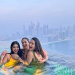 Mira Rajput Instagram – Girls Trip: ✅
On top of the world with my girls 💋❤️ 

@sejalkkumar @suhavini 
.
.
.
.
.
.
.
.
.
.
.
.
#girlstrip #travelgram #reelsindia #dubailife #dubai #auraskypool