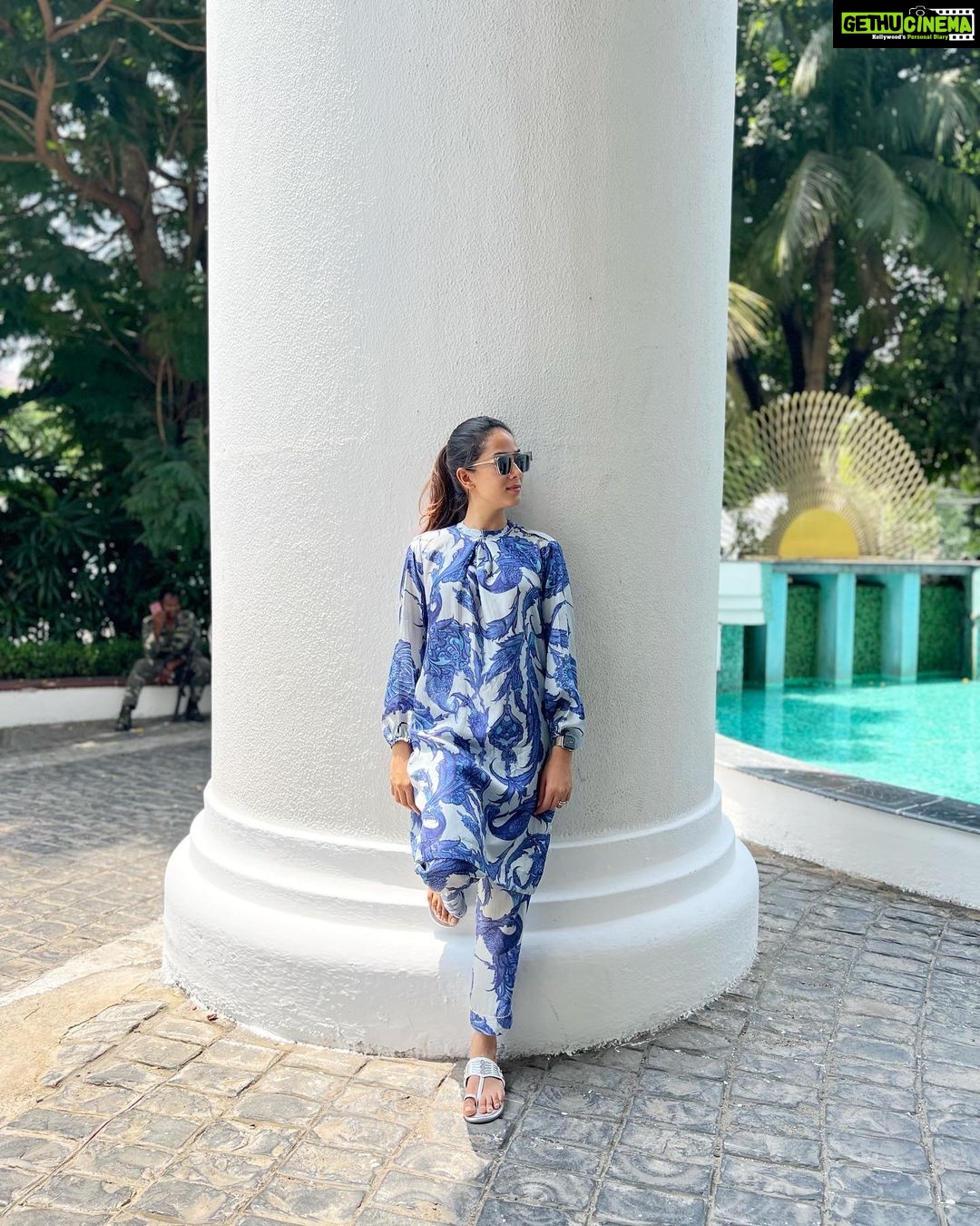 Mira Rajput Instagram - Ekla cholo re #dontbeafraid