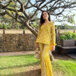 Mira Rajput Instagram – I have run out of captions for my yellow outfits 🍋
