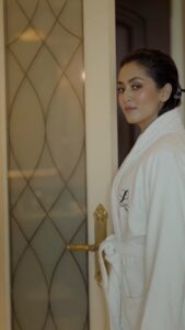 Mira Rajput Instagram - LFW reel-y got me going😉 #LFW #colormehappy