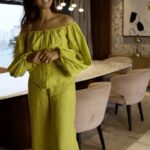 Mira Rajput Instagram - To me, a 'home' is so much more than a living space - it's a reflection of me and mine - our personal styles, aesthetics, and little quirks. Here's a sneak peek into the space I'll be working on with @flipkart . Watch on as I get started on an exciting #HomeFlipover. Stay tuned! @flipkartlifestyle