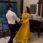 Mira Rajput Instagram - I think I wanna marry you! ❤️ Celebrating 40 years of Mumma and Daddy @rajput_bela @vetaalvikram 🌸 You guys make us believe in everlasting love ❤️