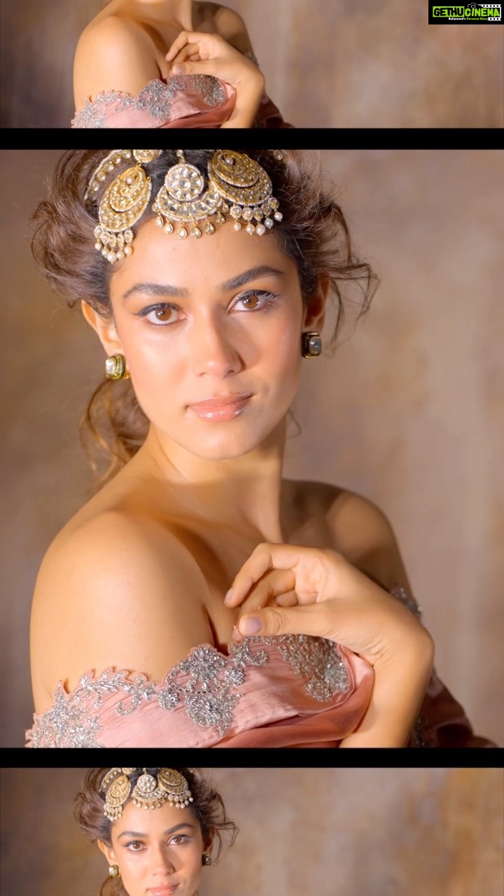 Mira Rajput Instagram - I thoroughly enjoyed playing dress up in these exceptional pieces from @jayantireddylabel new collection An unquestionably timeless union of her atelier’s savoir-faire and her veritable design vocabulary. #AD