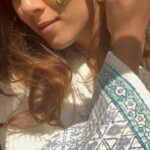 Mira Rajput Instagram - If only we could just skip to the good part 🧖🏼‍♀️ With winter setting in and the dryness it brings, I wanted to hydrate my parched skin. Now we tend to pick heavier moisturisers, serums or switch to face oils in the winter but with prolonged usage of a mask, the skin can get congested (at least mine does). I would’ve gone the DIY way but I just didn’t have the time. So I used one of my favourite face masks from @purearth which is a mitti clay mask with a base of honey. Smells slightly off and my kids have a good laugh (guess who gave them the idea that it’s 💩) but it unclogs without stripping the skin and on the contrary leaves it bouncy and plump. Great skin in 1..2..3.. I’m looking for a great day cream which does the same- Hydrates without clogging. Leave your suggestions below 💋 . . . . . . #gettheglow #skincare #skincareroutine #skincareindia #skincarevideo #cleanbeauty #barebeauty #facemask #maskup