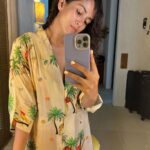 Mira Rajput Instagram - With a side of sunshine please ☀️