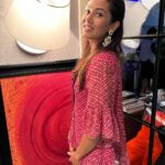 Mira Rajput Instagram - Mind control with a side of mushiness ❤️ I did it my way.. Tradition reinvented. Using the occasion to allow the digestive system some rest, redirecting the mind to be more productive and not focusing on food, and enjoying some fun moments of culture 💕 If you control the mind you can do just about anything. @shahidkapoor now I can say food is not #1 on my priority list 😂🤪