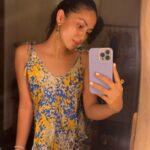 Mira Rajput Instagram – Till the tan is flattering 🤳🏼