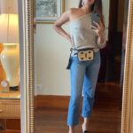Mira Rajput Instagram – Trends//
I never thought I’d fall prey to them let alone all at once: Mirror selfie, belt bag and logos. 

Not my cup of tea but then again I enjoy coffee. 😜☕️

#oncebitten