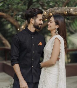 Mira Rajput Instagram - I got my eyes on you, and I see you checking me 💋