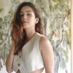 Mira Rajput Instagram - I have a 5 year old and I’m still learning to be the grown-up here