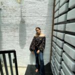 Mira Rajput Instagram - Husband appreciation post. Clicks great photos.