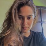Mira Rajput Instagram – Oats on Gram 

Breakfast photodump.