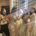 Mira Rajput Instagram - Bride Squad 💋