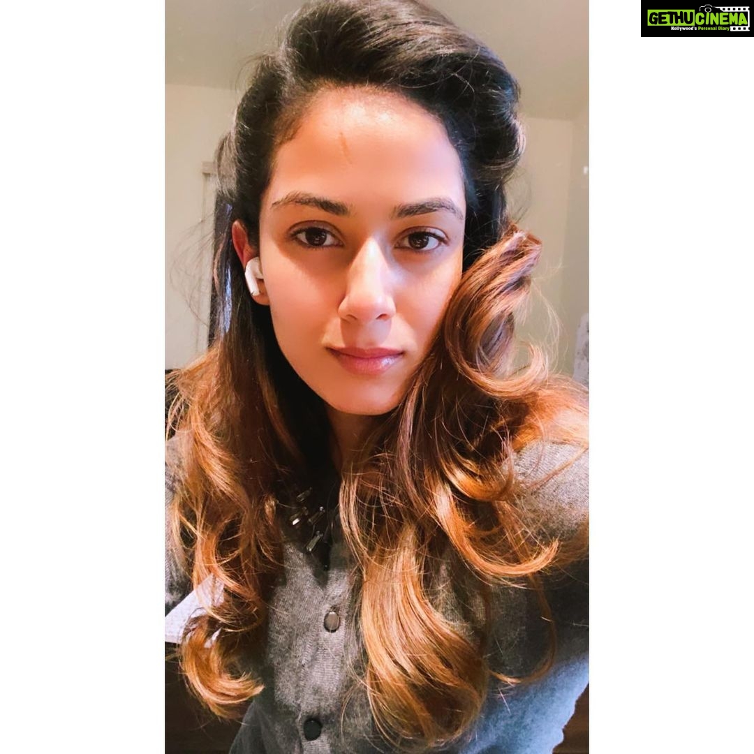 Mira Rajput Instagram - *currently freezing*