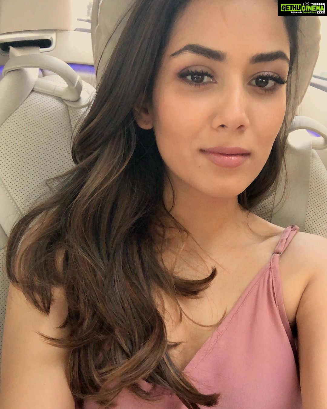Mira Rajput Instagram - Chin up girls, you got this 🌸