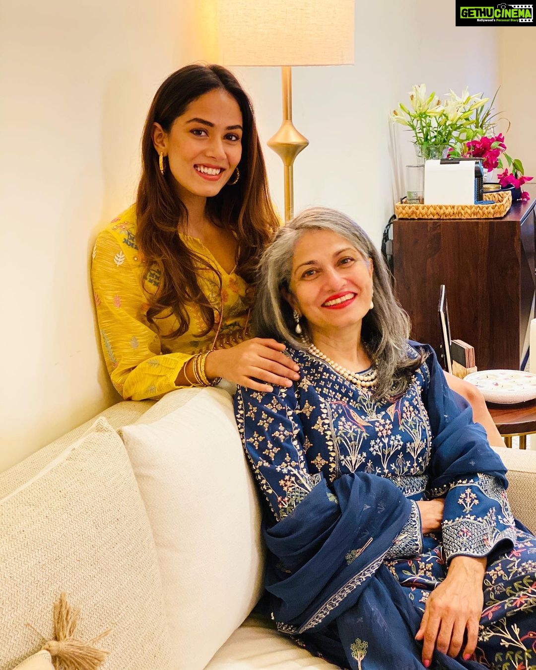 Mira Rajput Instagram - Craft is an heirloom and the craftsmen, they are the true heirs to our country’s tradition. I grew up watching my mother cherish her wardrobe; beautiful heirloom pieces of craft that became more special with each passing year. Indian crafts have a language of their own. It is a bond between our past, our present and our future. It is also a way to contribute to the lives of countless artisans who are the backbone of our country and whose lives are threatened, everyday. This conversation needs to grow, and it can only grow if we all come together to pledge our support. We celebrate the women of the SEWA community, whose skilful hands embroidered the outfits from @anitadongregrassroot. @anitadongre’s passion and drive to revive and keep this craft alive is truly commendable. #ToIndiaWithLove @vogueindia @anitadongregrassroot @give_india