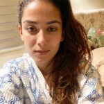 Mira Rajput Instagram – #BareBeauty #GetTheGlow 

One of the upsides of this lockdown for me has definitely been that my skin (unlike us all) gets to take a vacay and go absolutely bare. 
Since I often get messages asking me about what I do for my skin, I thought I’d share some of my at-home rituals with you all. 
And yes, I like to make a ritual out of it because it’s fun to play around with different combinations of products and tools and helps to tick that self-care box when it comes to the Ayurvedic concept of Dincharya. I don’t obviously have the entire day to keep preening over myself, but a few minutes every evening (Peppa to the rescue) to look after oneself is essential to look and feel sane. 

Today was quite simple. I used a Fruit Scrub from Forest Essentials after I finished my evening workout to cleanse my skin. I don’t always use abrasive products on my skin but I just ordered this so had to try it out. Followed it up with a Brightening Emulsion and used my Purearth Kwansa coin to really work it into my skin. Then I massaged it with a technique that doesn’t quite have a name because it’s bits and bobs of what I’ve picked up from videos I’ve seen. Whatever method you use, always remember to drain the lymph. Adding a face massage to my skin care routine has been a game changer. 

A shower and my customised Forest Essentials cream later, this is where I’m at! 

Let me know what you guys think 💆🏻‍♀️
 @purearth #notanad