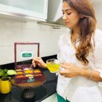 Mira Rajput Instagram – What better way to #SpiceUpYourHealth than a home-made ritual to boost your immunity! 

I am a firm believer in the Indian way of health passed down through the generations in my family. So here I am having my daily cup of warm water with some Haldi, ginger and black pepper for Sarvagunn Sampann Goodness!
 
Spices have natural oils that are full of goodness beneficial for our health and in @Tata.Sampann Masalas, these natural oils are not tampered with and remain intact. 

@tata.sampann #TataSampann