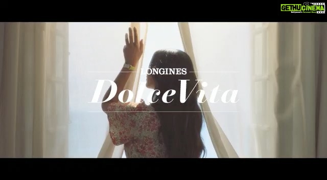 Mira Rajput Instagram - The festive fun just began with the colorful interchangeable straps of @Longines DolceVita #LonginesDolcevita #Rakhi ❤️🧡💛